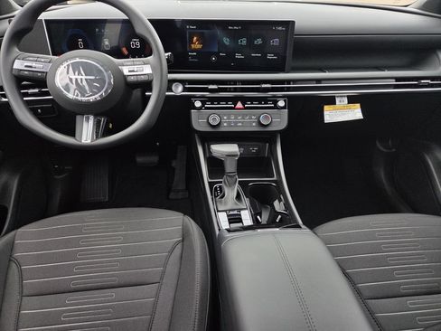 New 2026 Hyundai Santa Cruz SE FWD image 5