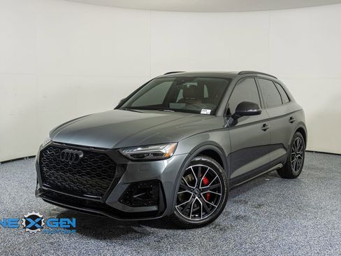 Used 2024 Audi SQ5 Prestige image 3