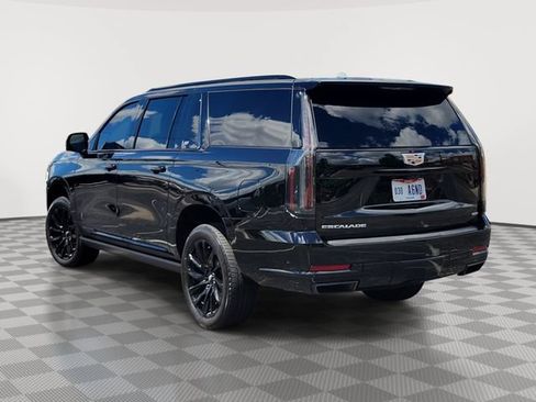 Certified 2025 Cadillac Escalade ESV Sport Platinum w/ LPO, Floor Liner Package AWD/4WD image 6