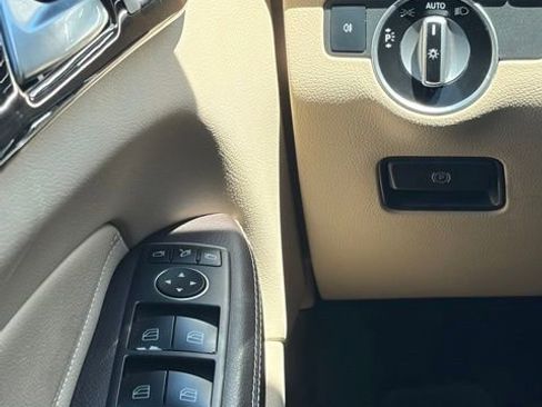 Used 2017 Mercedes-Benz GLE 350 image 24