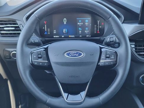 Certified 2023 Ford Escape Active AWD/4WD image 32