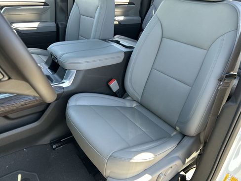 New 2026 GMC Sierra 1500 SLT w/ SLT Premium Plus Package AWD/4WD image 19