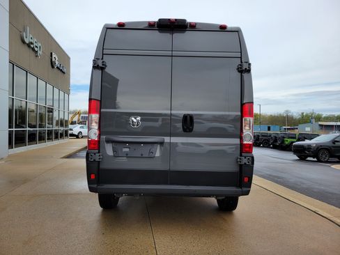 Used 2025 RAM ProMaster 2500 w/ Quick Order Package 22G SLT FWD image 20