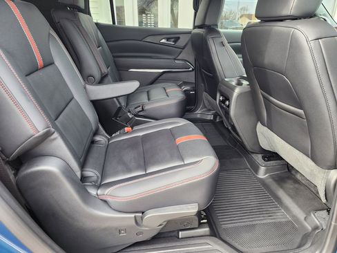 Certified 2025 Chevrolet Traverse RS w/ LPO, Floor Liner Package image 17