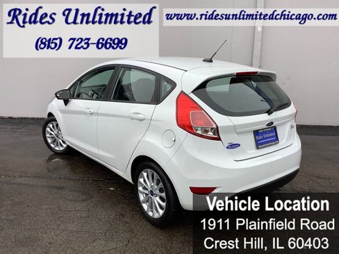 Used 2014 Ford Fiesta SE w/ Equipment Group 201A image 4