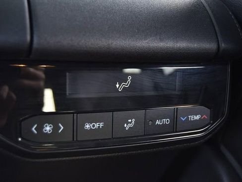 Used 2021 Toyota Highlander XSE image 25