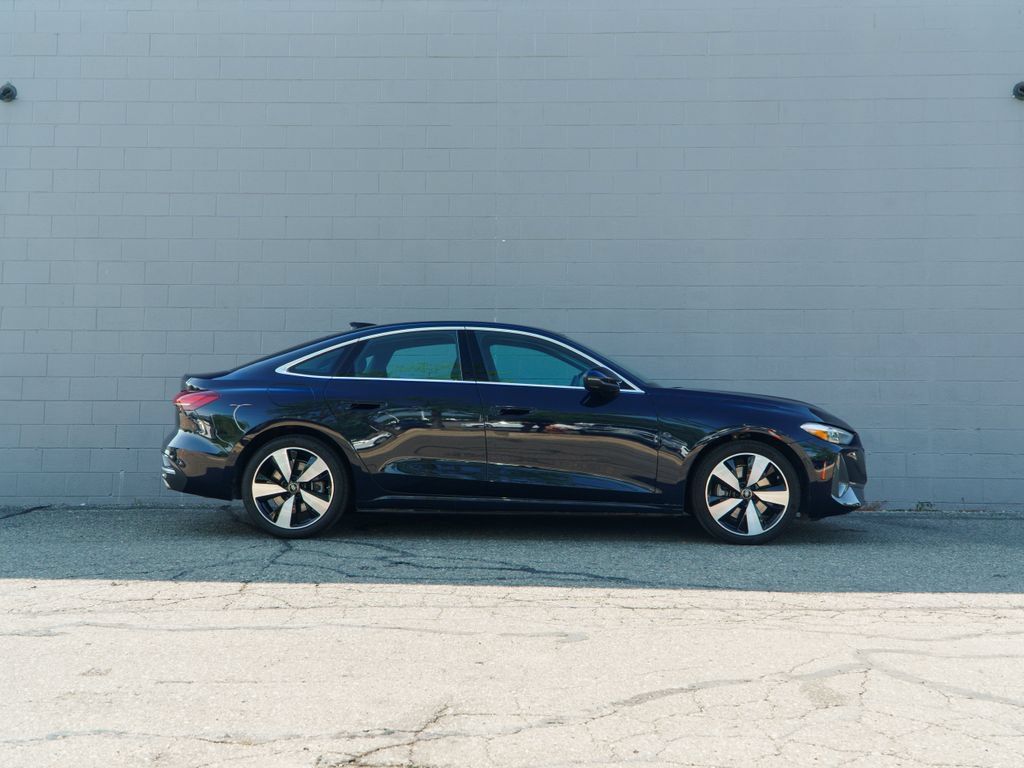 Used 2025 Audi A5 2.0T Premium w/ Convenience Package AWD/4WD image 8