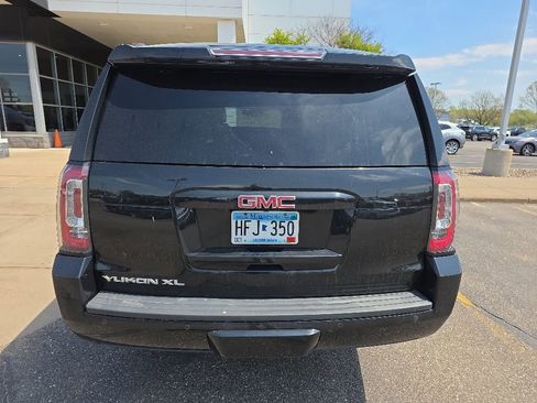 Used 2015 GMC Yukon XL SLT w/ Open Road Package AWD/4WD image 10