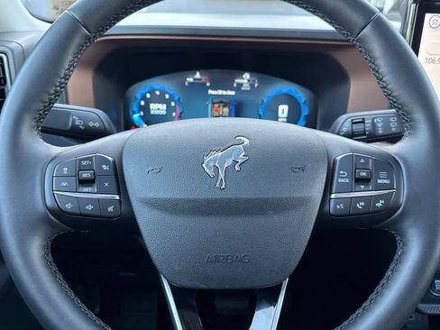 Certified 2025 Ford Bronco Sport Outer Banks w/ Outer Banks Tech Package+ image 24