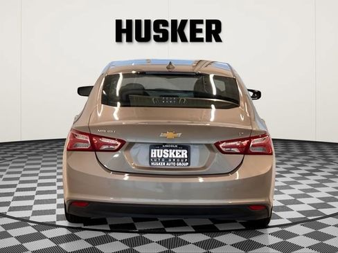 Used 2022 Chevrolet Malibu LT FWD image 6