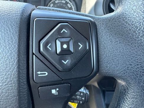 Used 2021 Toyota Tacoma SR image 18