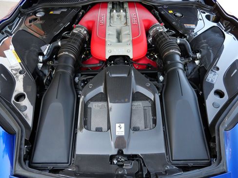 Used 2023 Ferrari 812 GTS RWD image 36