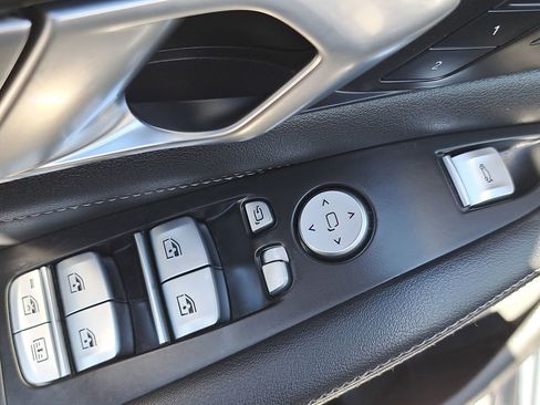 Used 2024 BMW X7 xDrive40i AWD/4WD image 31