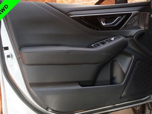 Used 2020 Subaru Outback Limited image 31