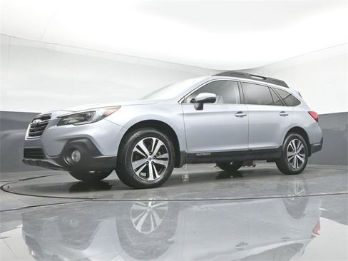 Used 2019 Subaru Outback 2.5i Limited w/ Popular Package #2 image 38