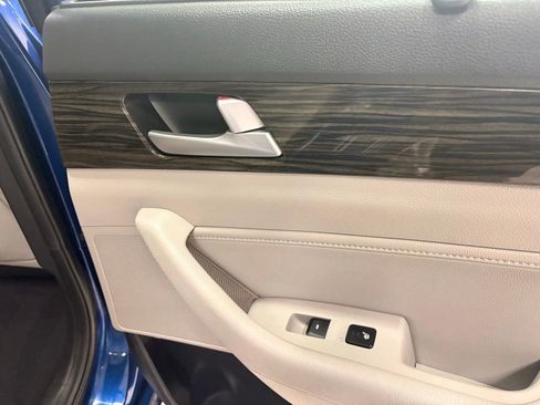 Used 2017 Hyundai Sonata Limited w/ Ultimate Package 04 image 19