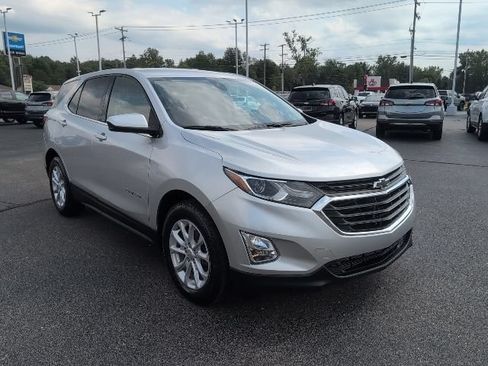 Used 2020 Chevrolet Equinox LT w/ Driver Convenience Package FWD image 10