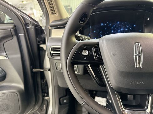 New 2026 Lincoln Corsair Premiere FWD image 14