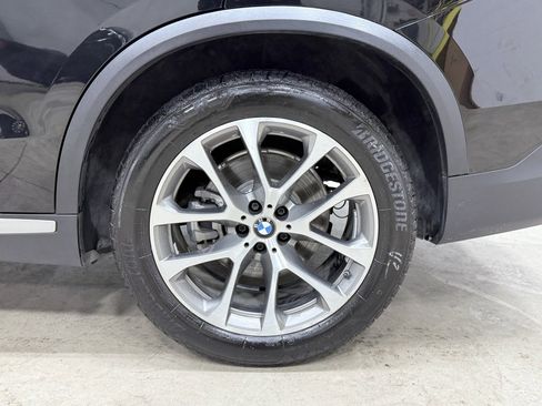 Used 2019 BMW X5 xDrive40i w/ Premium Package 2 image 37