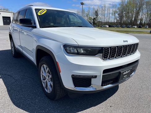 Used 2022 Jeep Grand Cherokee L Limited image 14
