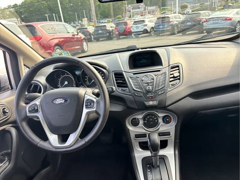 Used 2016 Ford Fiesta SE FWD image 20