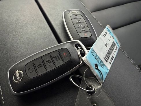 Certified 2023 Nissan Rogue SL w/ SL Premium Package image 31