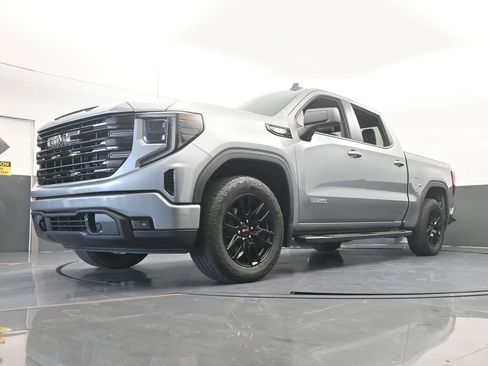 Used 2023 GMC Sierra 1500 Elevation w/ LPO, Elevation Black Package image 62