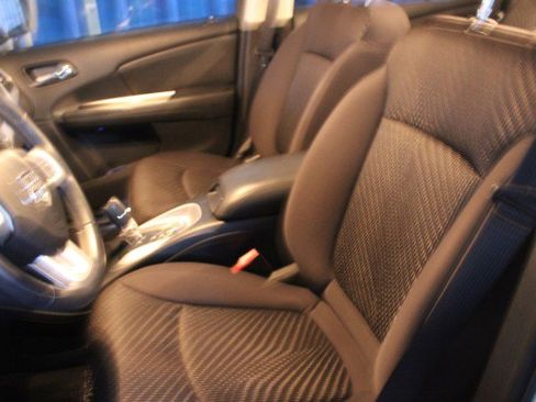 Used 2012 Dodge Journey American Value Package w/ Flexible Seating Group image 4