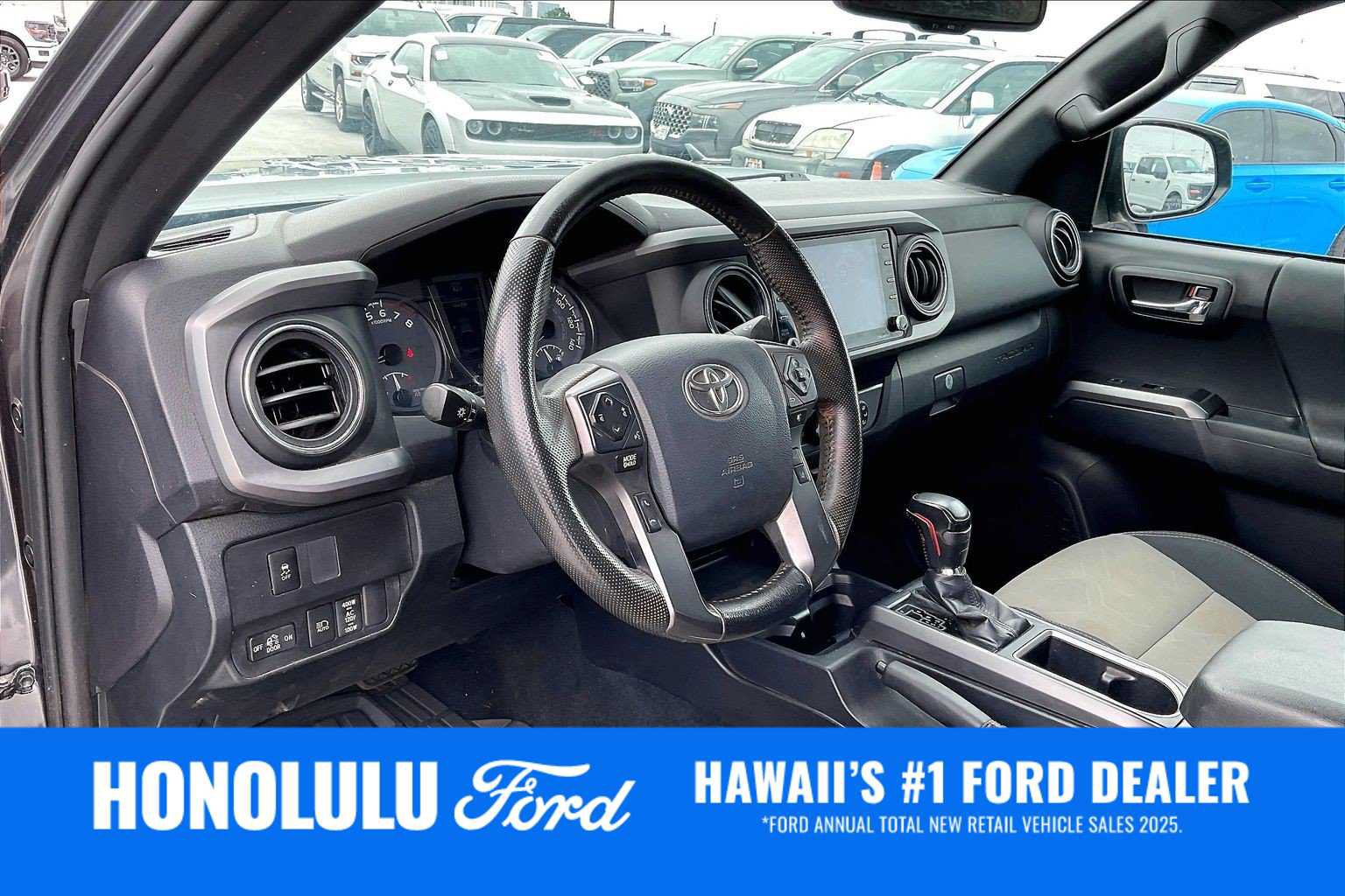 Used 2020 Toyota Tacoma TRD Off-Road w/ Technology Package RWD image 2