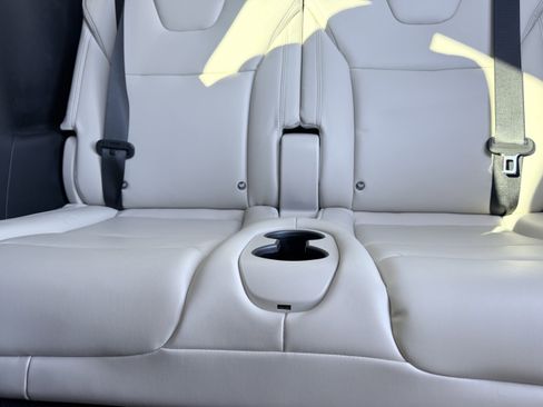 Used 2019 Tesla Model X 75D image 36