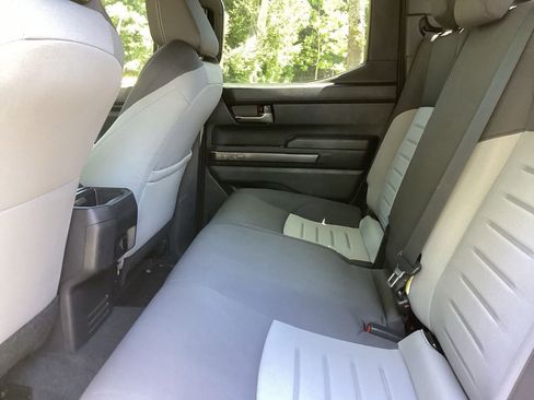 Certified 2025 Toyota Tacoma SR5 AWD/4WD image 4