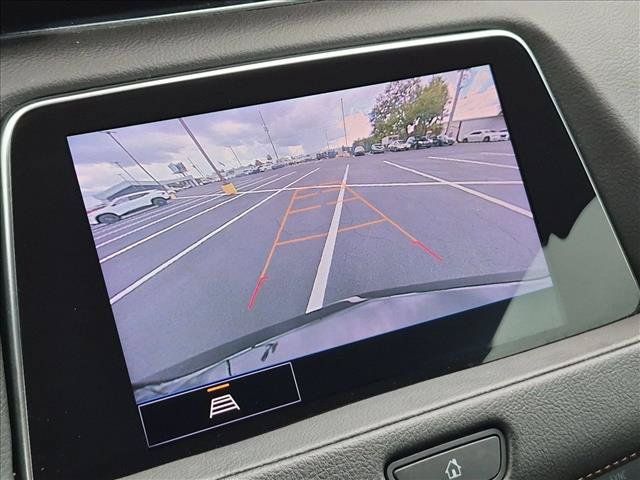 Used 2023 Cadillac XT4 Sport w/ LPO, Onyx Lite Package FWD image 13