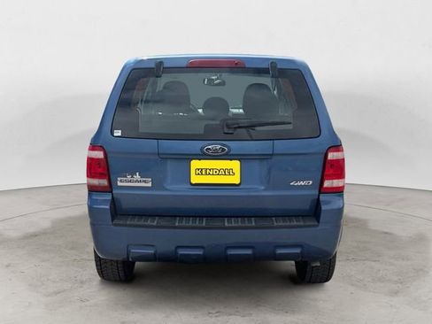 Used 2009 Ford Escape XLS AWD/4WD image 4