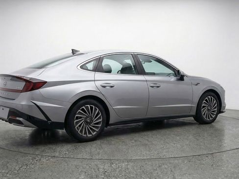 Used 2025 Hyundai Sonata SEL image 9