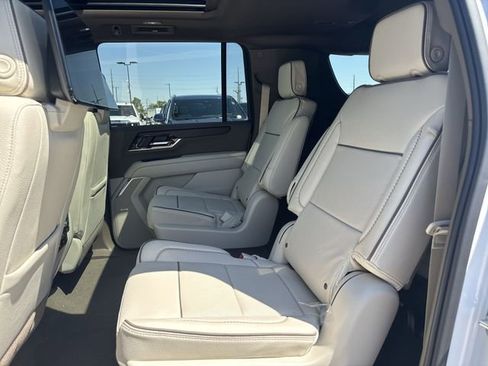 New 2026 GMC Yukon XL Denali w/ Denali Reserve Package AWD/4WD image 23