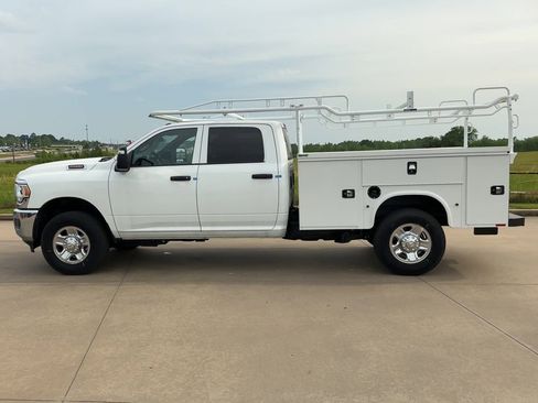 New 2024 RAM 2500 Tradesman w/ Chrome Appearance Group image 5
