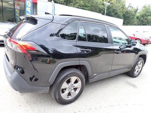 Used 2025 Toyota RAV4 XLE w/ Weather Package AWD/4WD image 3