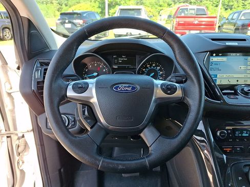 Used 2016 Ford Escape Titanium w/ Equipment Group 301A AWD/4WD image 22