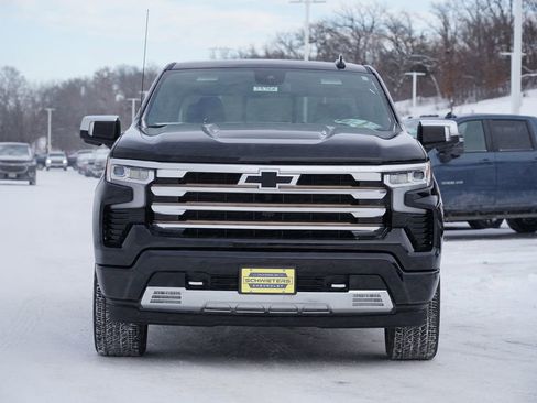 Used 2022 Chevrolet Silverado 1500 High Country w/ High Country Premium Package image 8