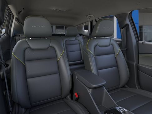 New 2026 Chevrolet Trax ACTIV w/ Driver Confidence Package FWD image 16