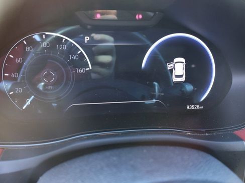 Used 2022 Genesis GV70 3.5T Sport w/ Sport Prestige Package image 9