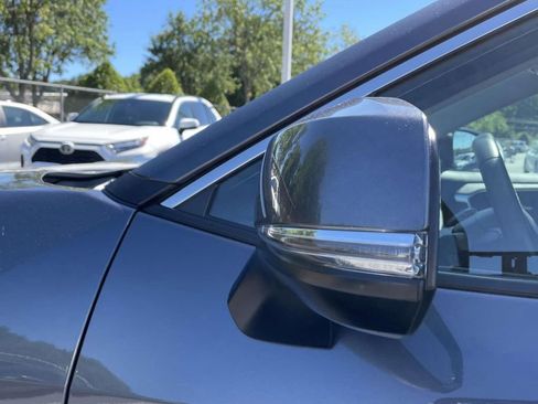 Used 2025 Toyota RAV4 XLE Premium FWD image 31