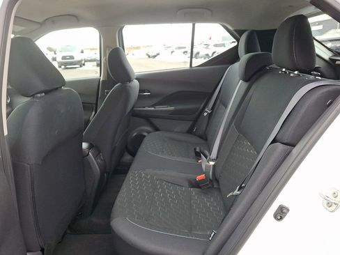 Certified 2024 Nissan Kicks SV image 10