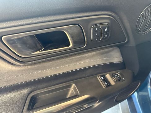 Used 2019 Ford Mustang Shelby GT350 w/ Technology Package RWD image 15