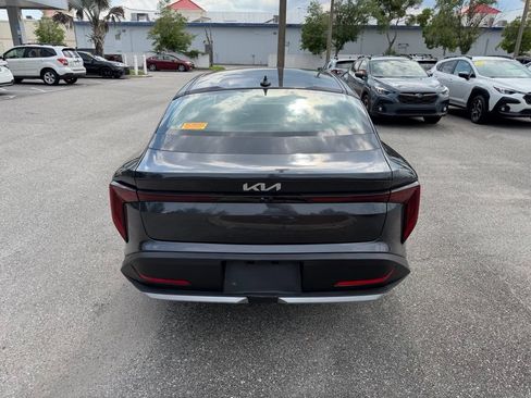 Used 2025 Kia K4 FWD image 6