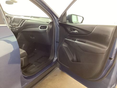 Used 2024 Chevrolet Equinox LT FWD image 23