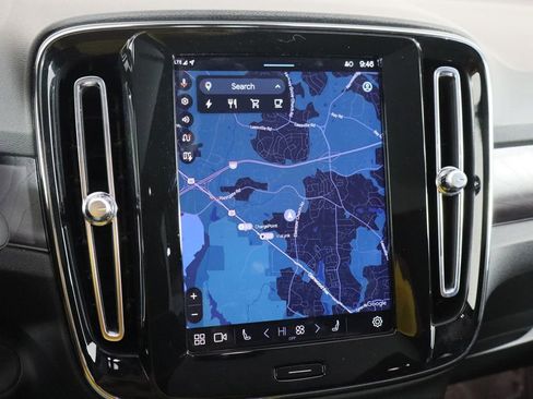 Used 2023 Volvo C40 P8 Recharge Plus w/ Protection Package Premier image 31