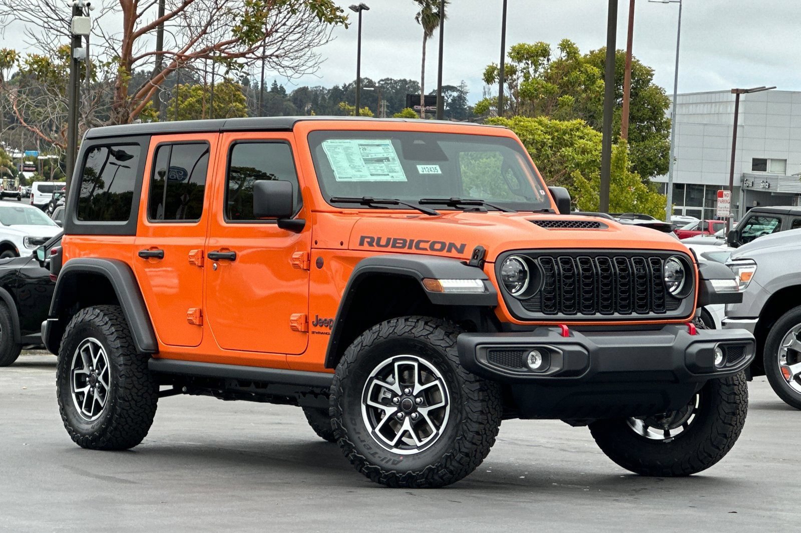 New 2026 Jeep Wrangler Unlimited Rubicon AWD/4WD image 2