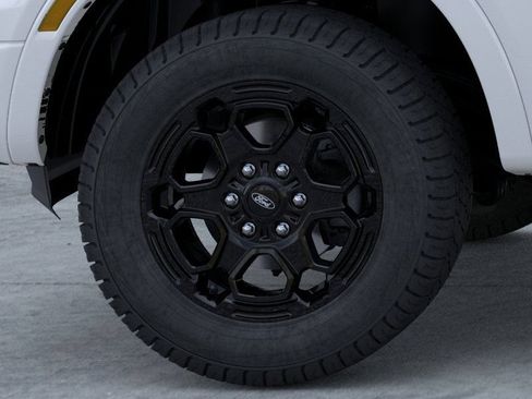 New 2026 Ford Ranger XLT w/ Black Appearance Package RWD image 34