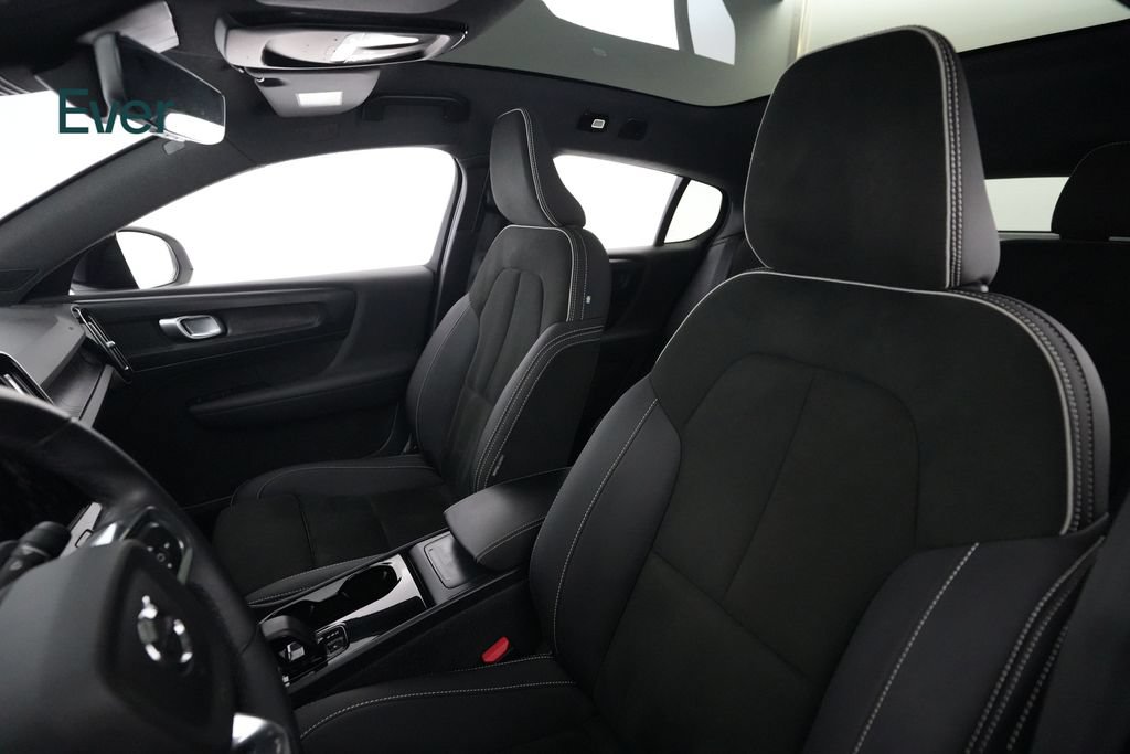 Used 2023 Volvo C40 P8 Recharge Plus AWD/4WD image 4